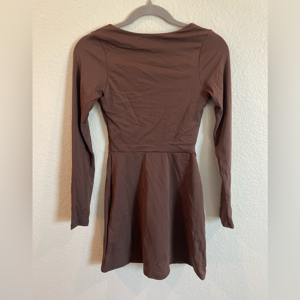 Women's Sweettheart Neckline Long Sleeve Dress With Side Slit - Size Small - Picture 8 of 8